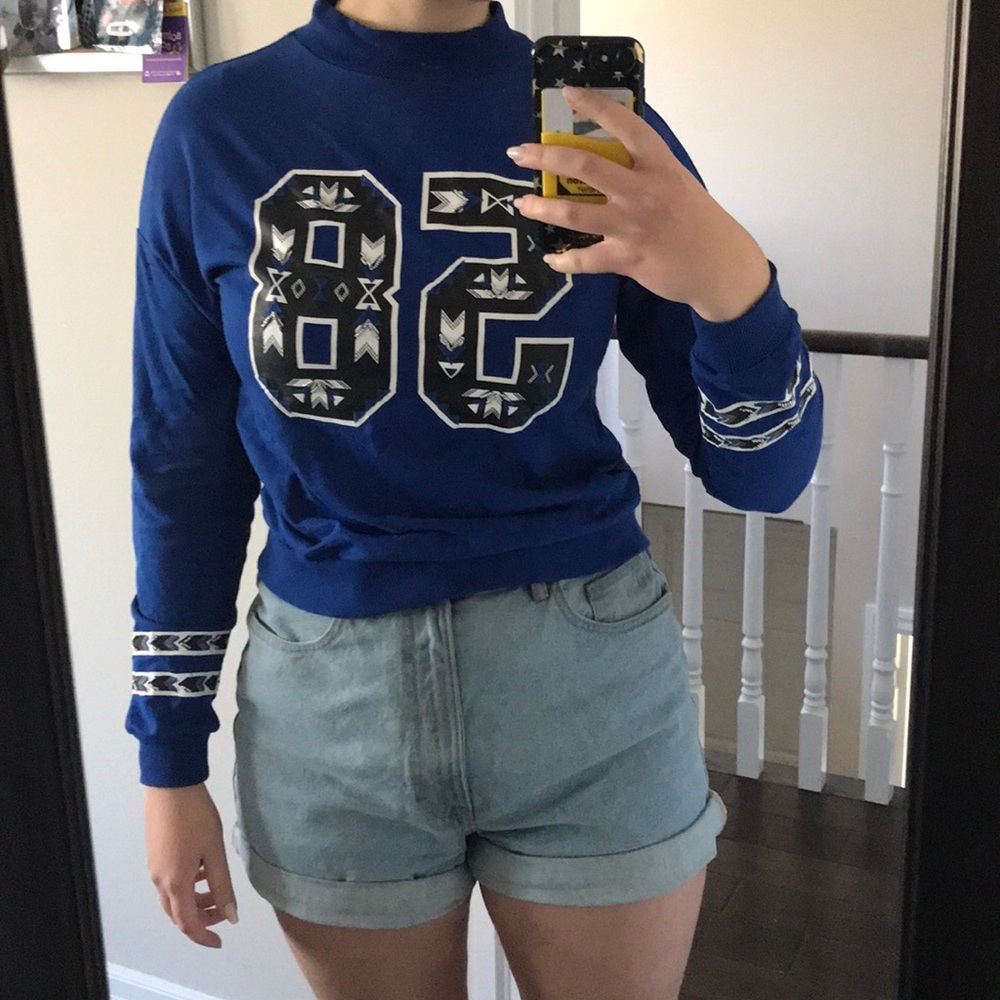 Long Sleeves Jersey Top with Embellishments